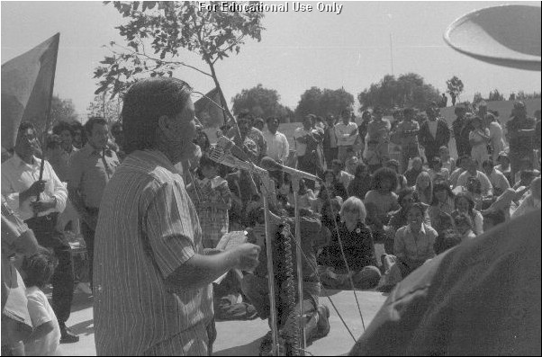 Cesar Speaking at Santa Maria Rally, 1973.jpg